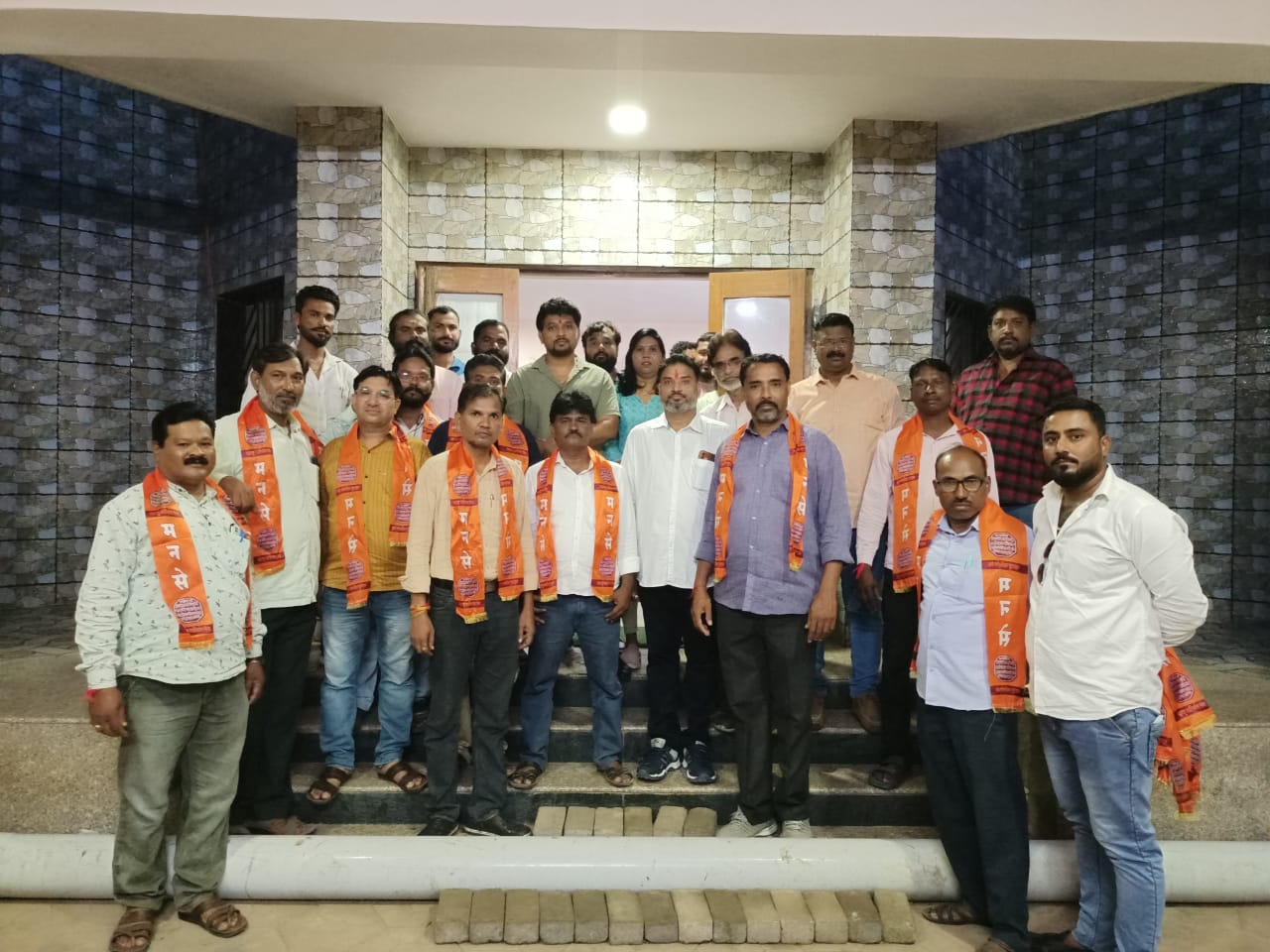 Read more about the article मनसे जिल्हाध्यक्ष राहुल बालमवार यांच्या वाढदिवशी कार्यकर्त्यांचा मनसेत प्रवेश