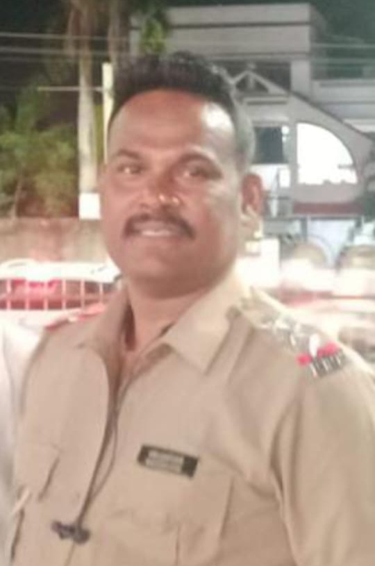 Read more about the article शिरपूर पोलीस स्टेशनची सूत्र संजय राठोड यांचेकडे, एपीआय गजानन कारेवाड यांची बदली