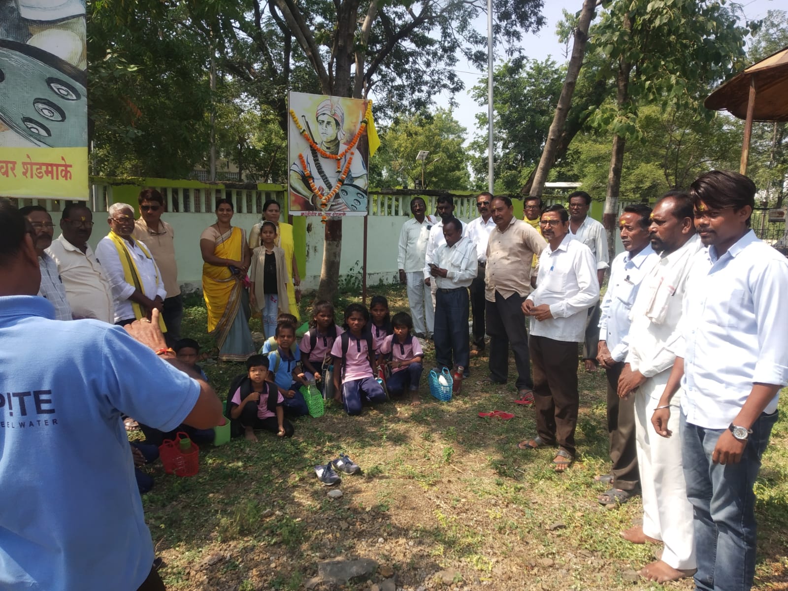 Read more about the article क्रांतिवीर बाबुराव शेडमाके यांचा शहादत दिन