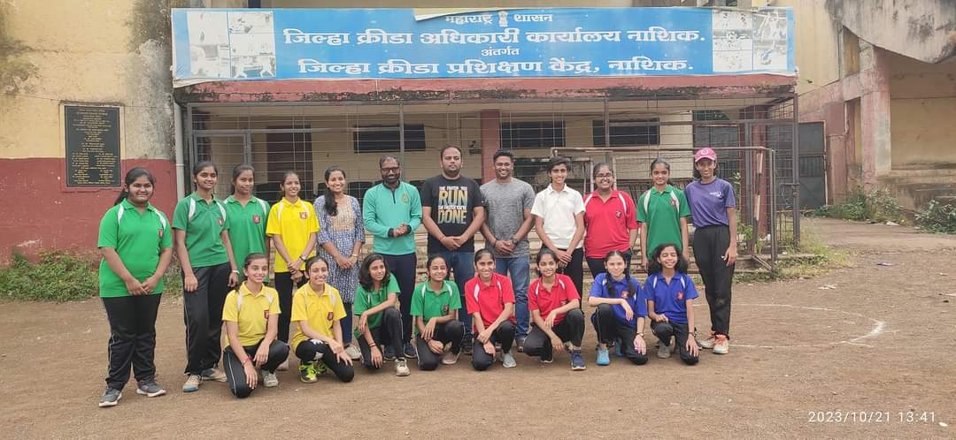 Read more about the article शालेय नाशिक टेनिस क्रिकेट मनपा प्रथम क्रमांक के .टि .एच.एम कॉलेज नाशिक<br>उपविजेता लोकनेते व्यंकटराव हिरे महाविद्यालय पंचवटी<br>मुलींमध्ये प्रथम रंगुबाई जुन्नर इंग्लिश मीडियम स्कूल