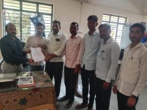 Read more about the article मराठा आरक्षणाचे नेते मनोज जरांगे पाटील यांच्या उपोषणाला सकल मराठा समाज शिरपूली यांचा पाठिंबा!