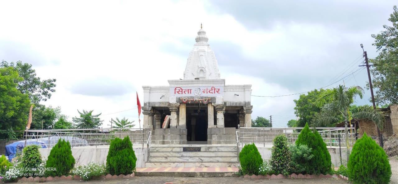 Read more about the article रावेरी येथील सीता मंदिरात सीतामाता मूर्तीची पुनर्स्थापना