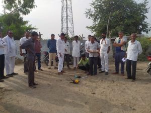 Read more about the article निंगनूर येथे अल्प संख्याक निधी अंतर्गत सिमेंट रोड दहा लाखाचा निधी मंजूर व सिमेंट रोडचा  बिर्जीलाल मुडे यांच्या हस्ते भूमिपूजन संपन्न