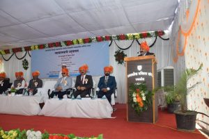 Read more about the article न्यायालयाच्या माध्यमातून न्यायदानाचे काम करावे – न्यायमूर्ती विनय जोशी,<em>उमरखेड दिवाणी न्यायाधीश वरिष्ठ स्तर न्यायालयाचे उद्घाटन</em>