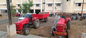 Read more about the article अवैध वाळू वाहतूक करणारे दोन ट्रॅक्टर पकडले