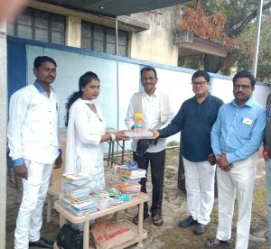 Read more about the article महापरिनिर्वाण दिनानिमित्त भीम टायगर सेनेतर्फे क पेन क वही उपक्रम