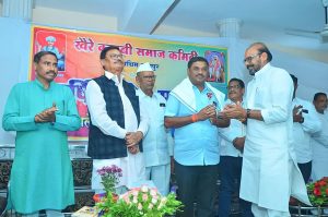 Read more about the article <em>खैरे कुणबी समाज वार्षिक स्नेहमिलन सोहळ्यात राळेगाव तालुक्यातील समाज बांधव सन्मानित</em>