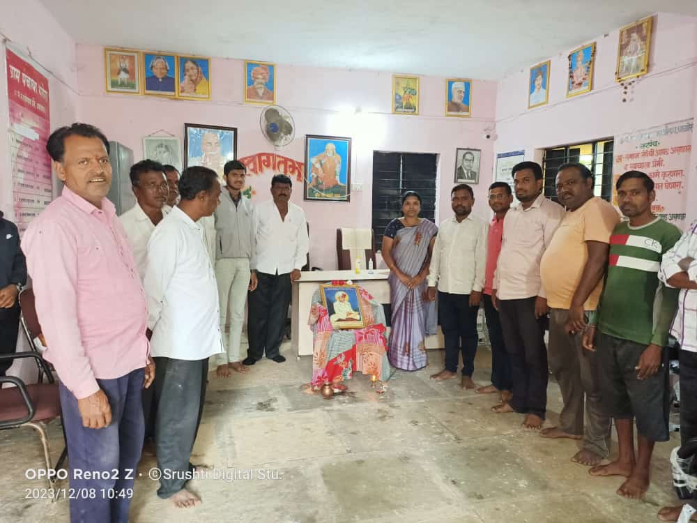 Read more about the article खैरी जल उपसा जल सिंचन या योजनेतील शेतक-यांना कर्जमुक्ती द्या : शेतकऱ्यांचे आमदार उइकेंना निवेदन<br>(२३ वर्षापासून शेतकरी कर्जाच्या ओझ्याखाली)