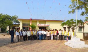 Read more about the article शरदचंद्र पवार साहेब यांच्या वाढदिवसानिमित्त राळेगाव तालुका राष्ट्रवादी काँग्रेस पार्टीच्या वतीने ग्रामीण रूग्णालय राळेगाव येथे रूग्णांना फळ वाटप