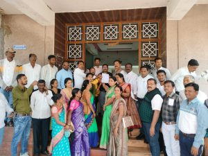 Read more about the article <em>विविध मागण्यासाठी ग्रामपंचायत चे कामकाज तीन दिवस राहणार कुलूप बंद</em>