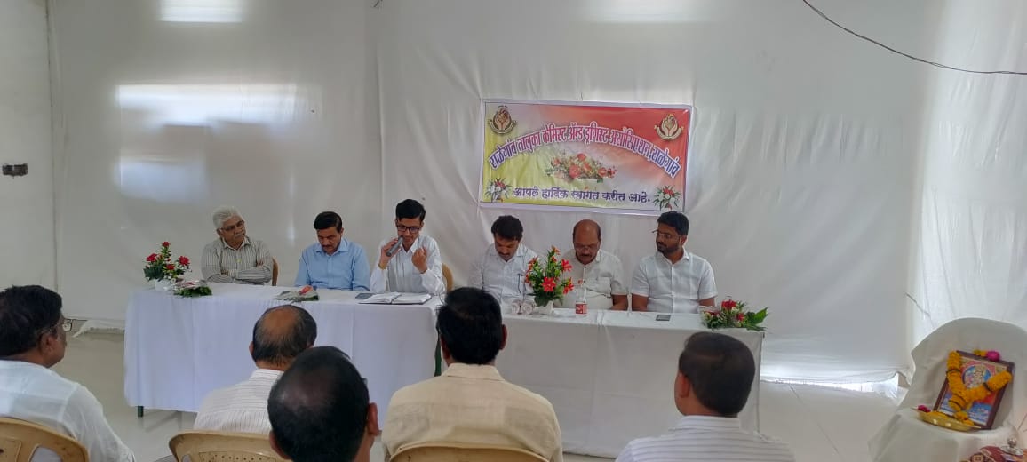 Read more about the article <em>नियमांचे पालन करूनच व्यवसाय करा</em><br><em>सहआयुक्त मिलिंद काळेश्वरकर</em>