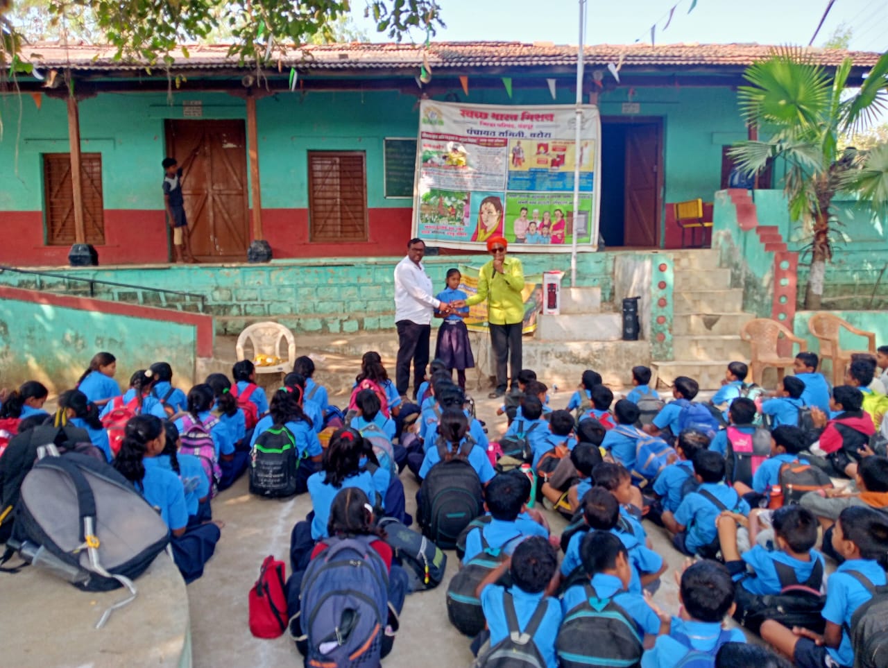 Read more about the article खैरी जि. प. केंद्र शाळेत जनजागृती अभियान व ग्रामस्वच्छता विषयावर प्रबोधन: जनजागृती शिक्षण प्रसार मंडळाचा उपक्रम