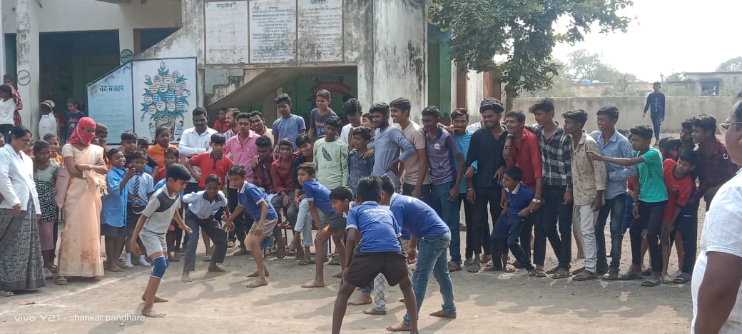 Read more about the article जि. प.शाळा दहेगाव येथे केंद्रस्तरीय क्रीडा व सांस्कृतिक महोत्सव संपन्न,(खैरी केंद्रातील सर्व तेराही शाळांचा सहभाग)