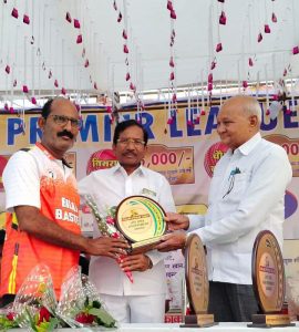 Read more about the article <em>लाईफ टाईम अचिव्हमेंट अवॉर्डने फिरोज लाखाणी सन्मानित</em>