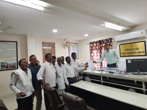 Read more about the article राळेगाव तालुक्यात बेंबळा प्रकल्पाचे पाणी कालव्यात सोडावे: <em>दिलिप कनाके यांच्या नेतृत्वात शेतकऱ्यांचे निवेदन</em>