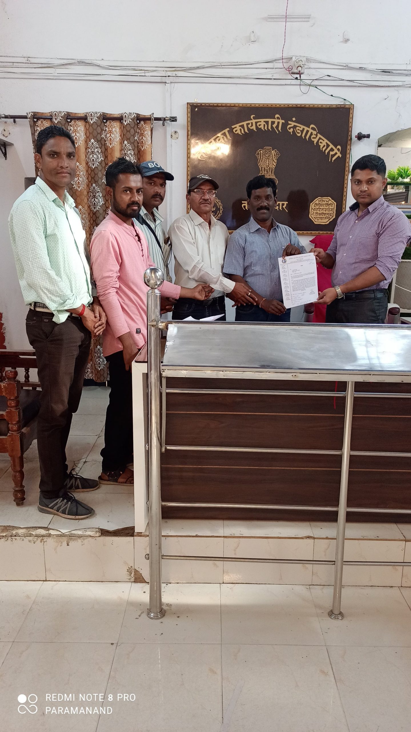 Read more about the article जेष्ठ पत्रकार निखिल वागळे यांच्यावर झालेल्या हल्ल्यातील हल्लेखोरांवर कठोर कारवाई करा : अखिल भारतीय ग्रामीण पत्रकार संघाचे तहसीलदार यांच्यामार्फत मुख्यमंत्र्यांना निवेदन