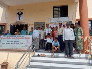 Read more about the article वृद्धाश्रमात वाढदिवस साजरा करून केला आर्थिक सहयोग,मुन दाम्पत्याने जपली सामाजिक बांधिलकी