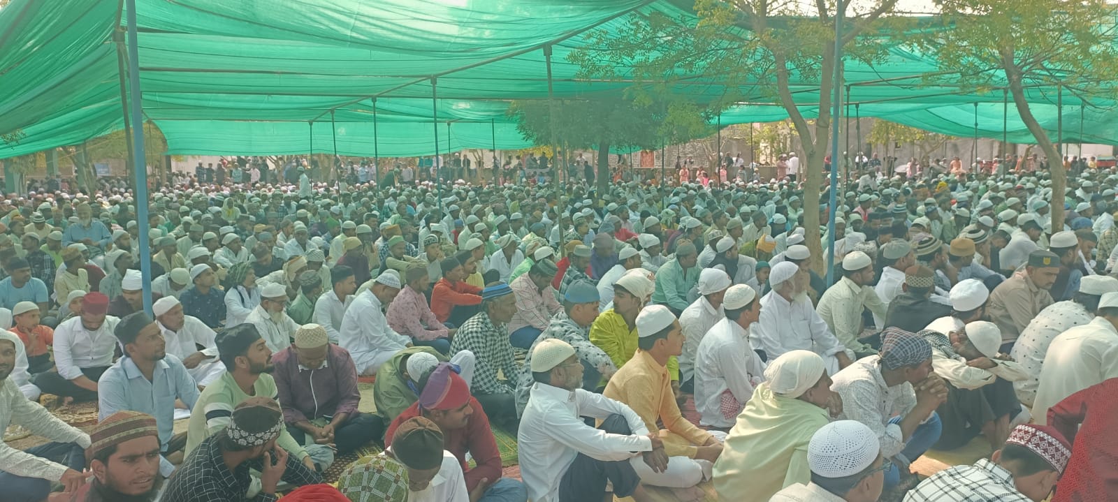 Read more about the article ढाणकी शहरात रमजान ईद उत्साहात<br>सामाजिक सलोख्यासाठी सामूहिक दूआ