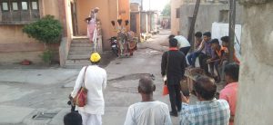 Read more about the article नंदी बैलाच्या कवायती व विविध कसरती वर चिमुकली फिदा