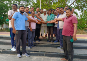 Read more about the article राळेगाव येथील ग्रामीण रुग्णालयाच्या बाजूला असलेल्या दुकानात सिलेंडरचा भयानक स्फोट मॉर्निंग ग्रुप कडून आर्थिक मदत