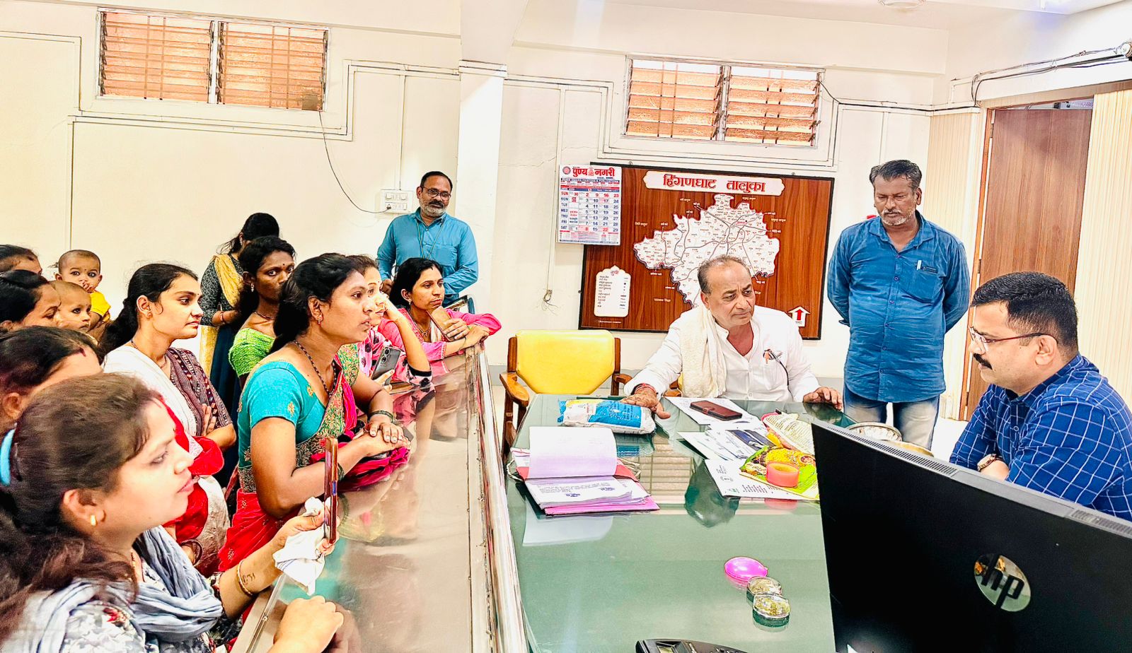 Read more about the article सरकारचे पोषण आहाराचे खिचडीचे पुडे निकृष्ट दर्जाचे- माजी आमदार प्रा.राजु तिमांडे,सरकारची आणि मल्टी मिक्स कंपनीची साडगाठ