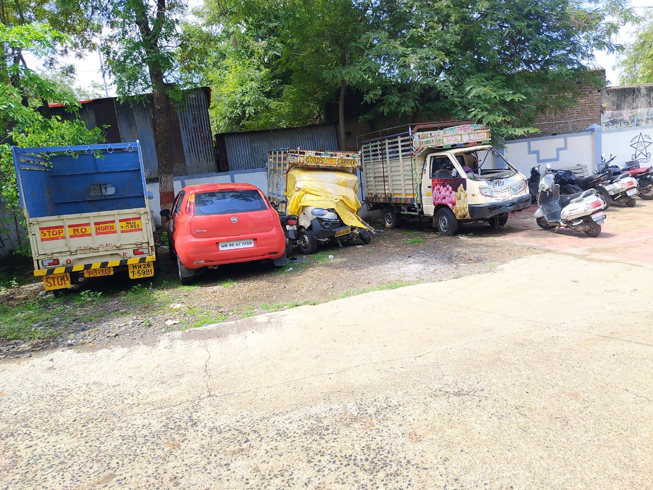 Read more about the article अवैध दारू नेणारी कार जप्त ,राळेगाव येथे पोलिसांची कारवाई अडीच लाखाचा मुद्देमाल ताब्यात ,वडनेर येथील आंबट दारू विकणारा कोण राळेगाव पोलिसासमोर आवाहन