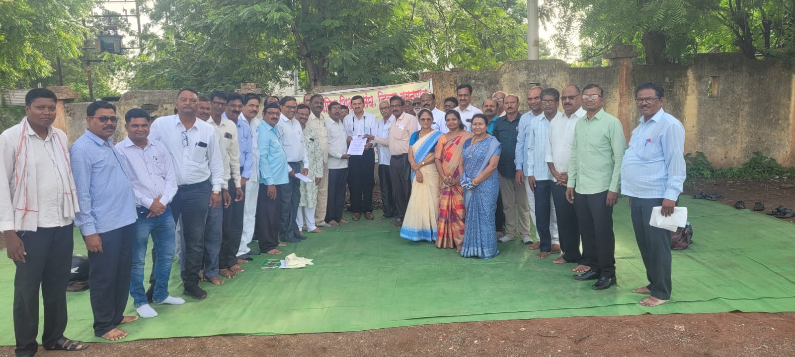 Read more about the article पाच तारखेला विदर्भ माध्यमिक शिक्षक संघटनेचे धरणे सलग चौथ्या धरणे आंदोलनकडे माध्यमिक शिक्षणाधिकाऱ्यांनी फिरवली पाठ