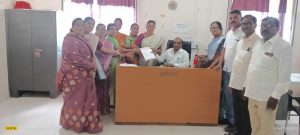 Read more about the article लाडकी बहीण योजनेची अंमलबजावणी योग्यरित्या व्हावी याकरिता यवतमाळ जिल्हा महिला काँग्रेसच्या वतीने तहसीलदार यांच्या मार्फत मुख्यमंत्री यांना दिले निवेदन.