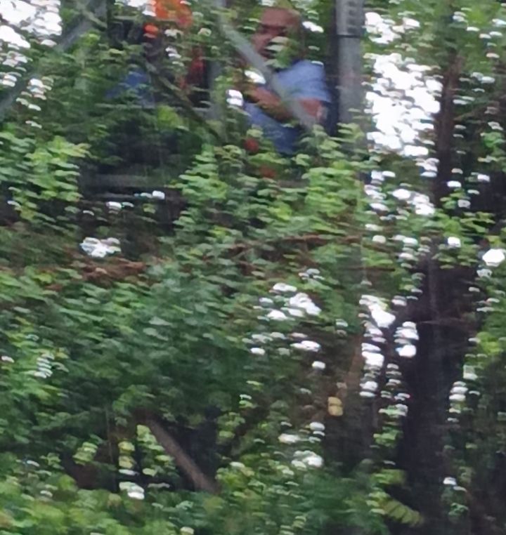 Read more about the article दूषित पाण्यामुळे अतीसाराने मृत्यू झालेल्या पूर्वेश ला न्याय मिळवून देण्यासाठी टॉवर मॅन वैभव भैय्यासाहेब डहाणे चढले टॉवर वर