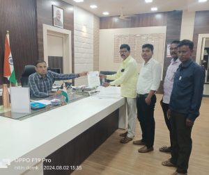 Read more about the article जनवादी बांधकाम कामगार मजदुर संघटनेच्या वतीने कामगारांच्या समस्याचे मा.जिल्हाधिकारी साहेब यांना निवेदन