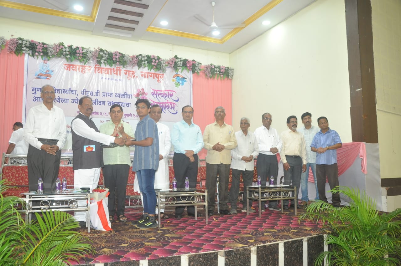 Read more about the article हिंगणघाट शहरातील साहिल सहारे यांचा गौरव