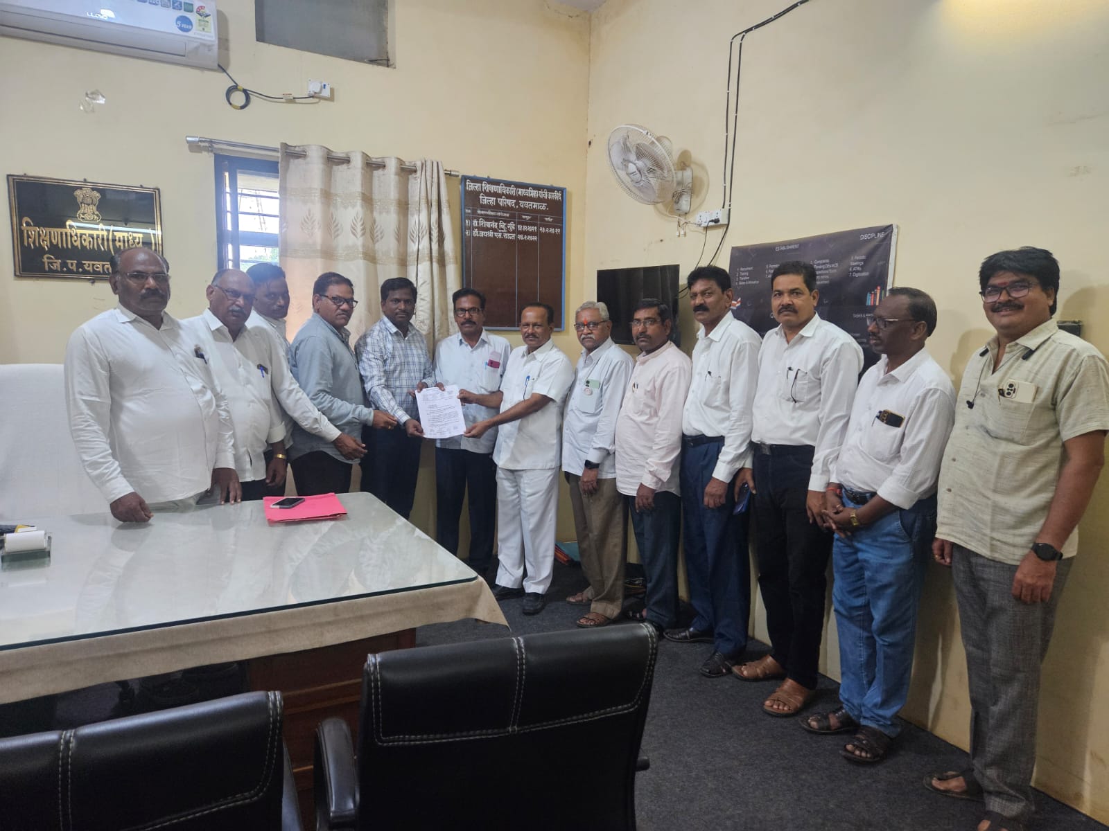 Read more about the article शिक्षक आमदार सुधाकर अडबालेचा दबदबा, शासनकर्त्यांनी बैठकीसाठी टाळले, विमाशीने नोंदवला शिक्षणमत्र्यांचा निषेध