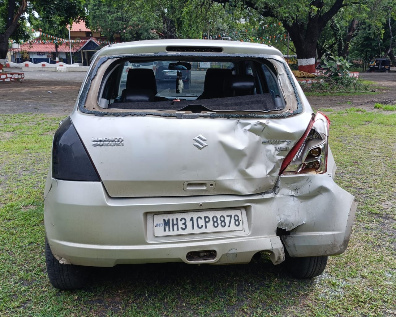 Read more about the article वाहनाच्या धडकेत दुचाकी स्वार गंभीर जखमी, उपचाराकरिता जिल्हा रुग्णालय येथे रवानगी