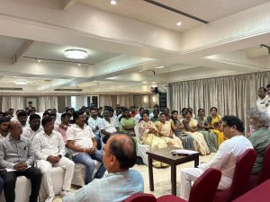 Read more about the article राळेगांव विधानसभा मतदार संघात मनसे देणार सक्षम उमेदवार :- राजसाहेब ठाकरे<br>[अमरावती च्या आढावा सभेत राळेगाव वर फोकस ]