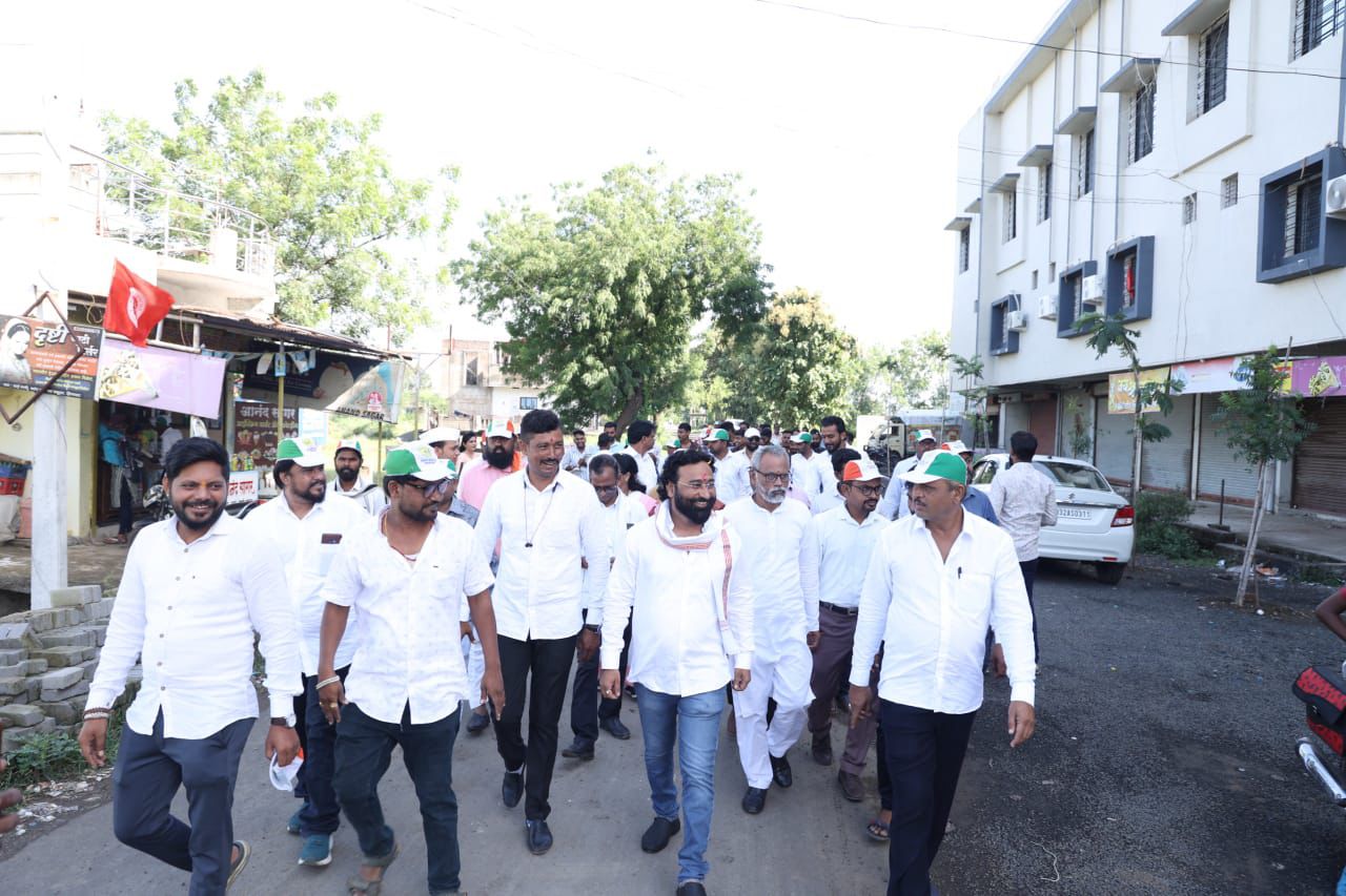 Read more about the article <em>राष्ट्रवादिच्या परिवर्तन जनसंवाद यात्रेचे हिंगणघाट शहरात सुरुवात…</em>