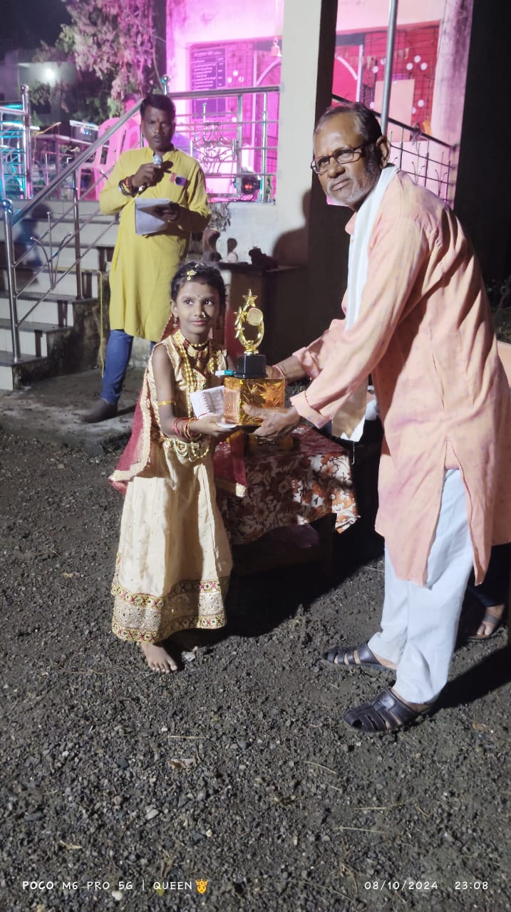 Read more about the article नवयुवक दुर्गोत्सव मंडळातर्फे नृत्यकला स्पर्धेचे आयोजन