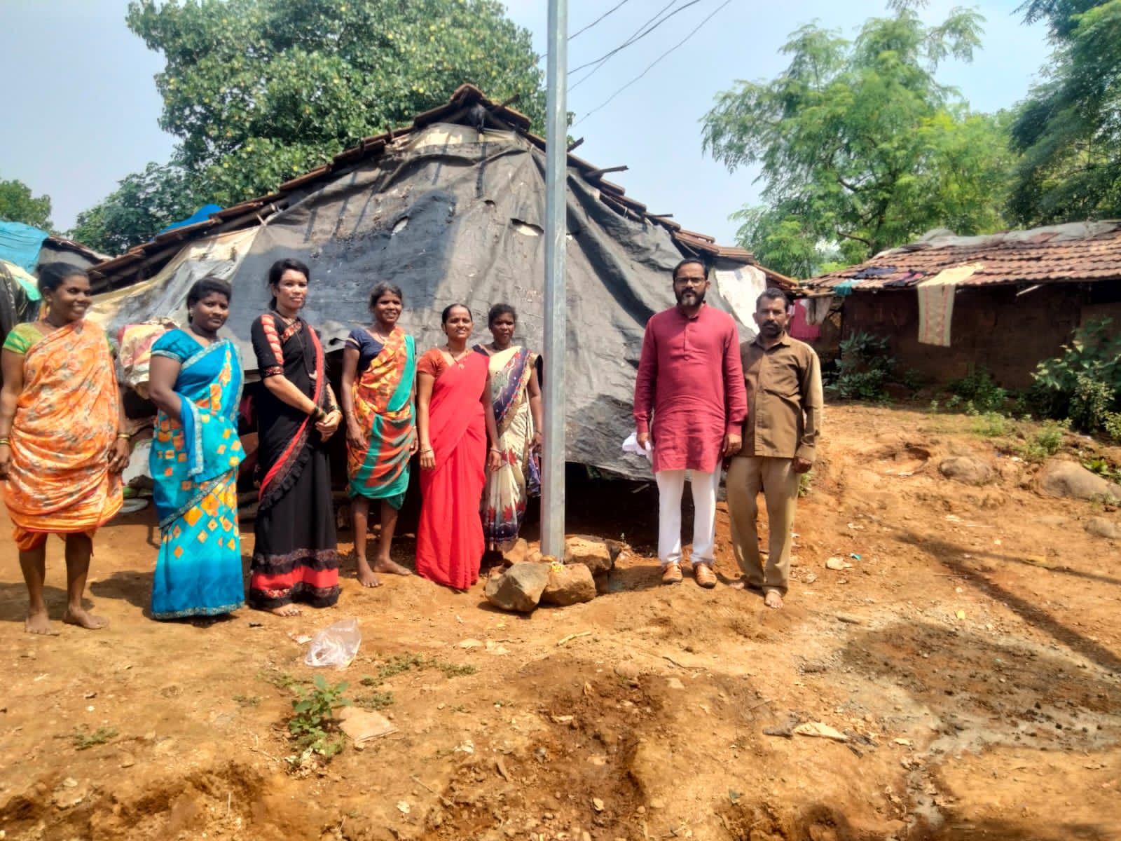 Read more about the article कुंदा ठाकूर व विश्रांती घरत यांच्या माध्यमातून आदिवासी वाडीवर हायमास्टची सुविधा