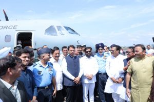 Read more about the article नवी मुंबई विमानतळ धावपट्टीची चाचणी यशस्वी; सुखोईचे टेक ऑफ, यशस्वी लॅण्डींग