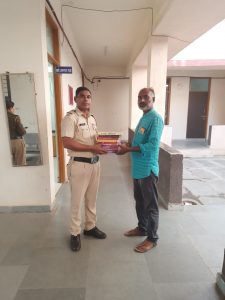 Read more about the article नरेंद्र लक्ष्मणराव पुंड: ग्रामीण विद्यार्थ्यांसाठी समाजकार्यात महत्त्वपूर्ण योगदान