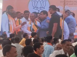 Read more about the article ढाणकीत ऊ बा ठा. शिवसेनेला खिंडार माजी जिल्हा परिषद सदस्य रमेश गायकवाड यांचा भाजपात प्रवेश