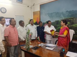 Read more about the article अमरावती शिक्षण उपसंचालक पदी सौ. निलिमा टाके ( गुल्हाणे ) मॅडम रुजू