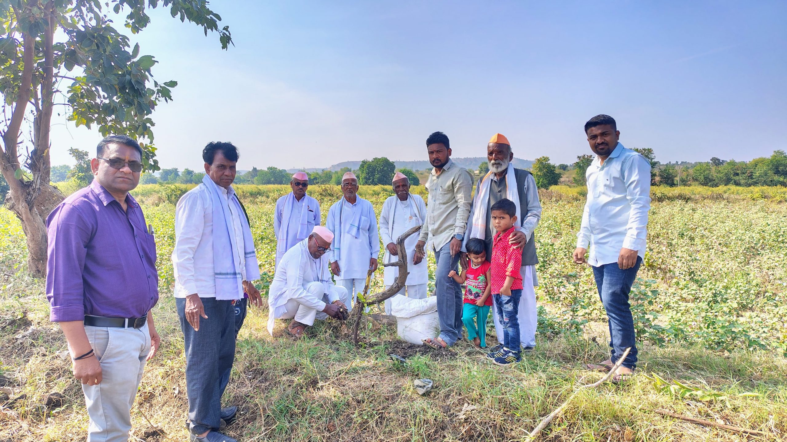 Read more about the article एकलारा येथे स्वर्गीय डॉक्टर बाबाराव चौधरी यांचा प्रथम पुण्यस्मरण सोहळा संपन्न