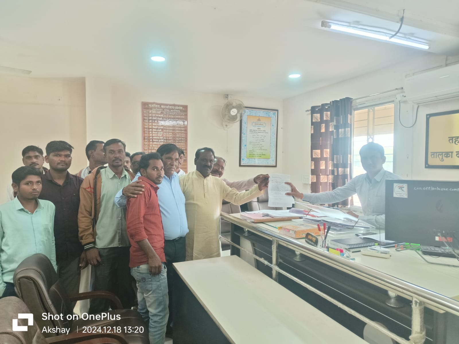 Read more about the article परभणी येथील संविधान विटंबनेप्रकरणी निषेध नोंदवून आरोपींना शिक्षा करण्याची मागणी व भिमसैनिकाच्या परिवाराला आर्थिक मदत देण्याची मागणी