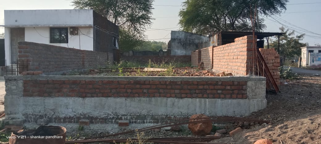 Read more about the article दहेगाव येथील सभागृहांचे बांधकाम एक वर्षापासुन कासवगतीने सुरू, संबंधित ठेकेदारांचे कामाकडे दुर्लक्ष