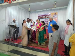 Read more about the article माणिक रत्न पुरस्काराने राष्ट्रपाल भोंगाडे सन्मानित वणी येथे विठ्ठल रुक्मिणी मंदिरात (हॉल) दिमाखदार सोहळ्यात पुरस्कार